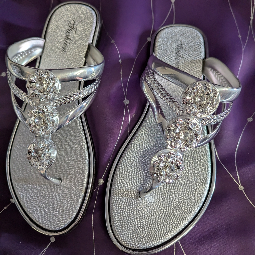 Elegant Silver Women's Sandals